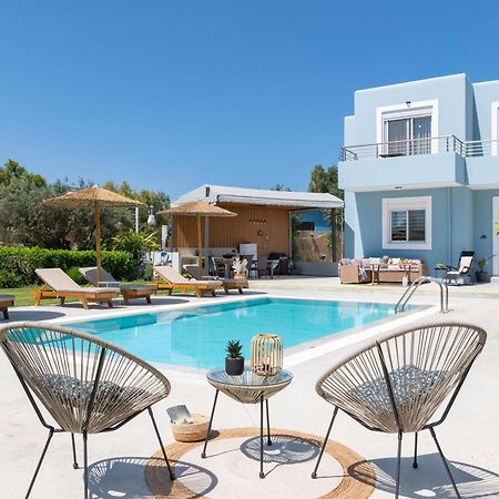 Ethria Pool Villa With Heated Jacuzzi อาฟานโท ภายนอก รูปภาพ